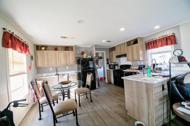 176 Graydon Road, Whitesboro, TX 76273