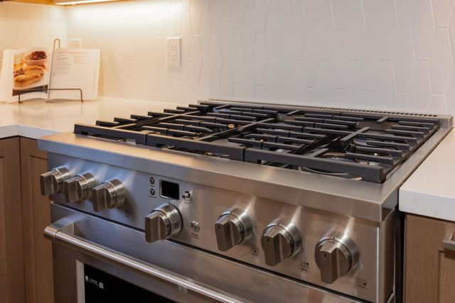 525 5th Street, Montara, CA 94037