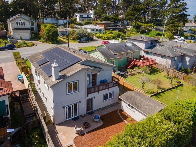 525 5th Street, Montara, CA 94037