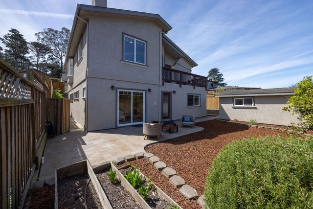 525 5th Street, Montara, CA 94037