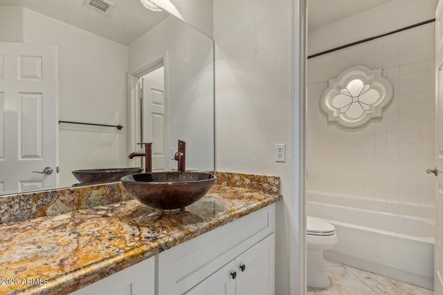 9414 S 51ST Street, Phoenix, AZ 85044