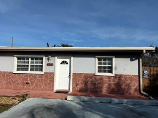 4715 Weymouth Street, Lake Worth, FL 33463
