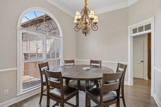 425 Caledonian Ct, Nashville, TN 37211