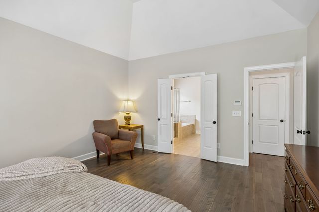 425 Caledonian Ct, Nashville, TN 37211