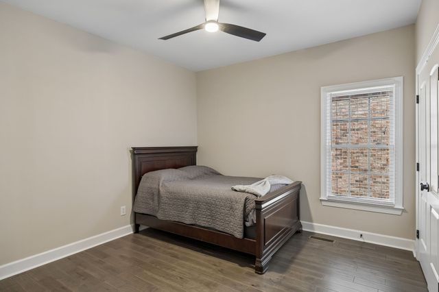425 Caledonian Ct, Nashville, TN 37211