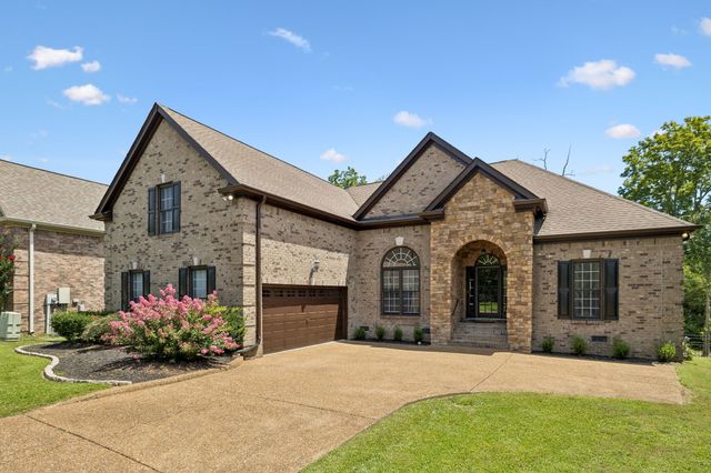 425 Caledonian Ct, Nashville, TN 37211