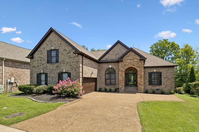 425 Caledonian Ct, Nashville, TN 37211