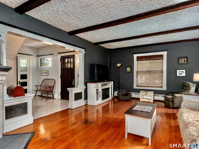 325 South Main Street, Wallingford, CT 06492