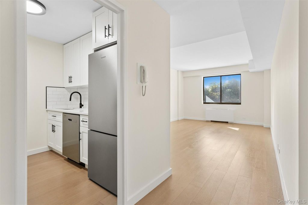 3671 Hudson Manor Terrace 1A, Bronx, NY 10463 — photo 2