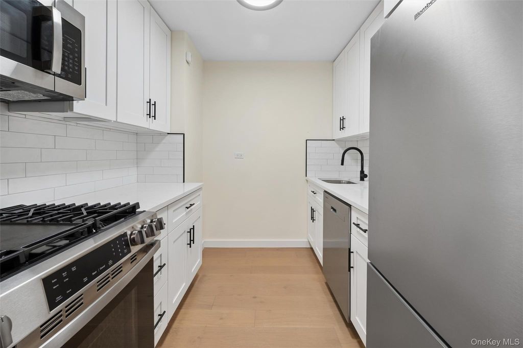 3671 Hudson Manor Terrace 1A, Bronx, NY 10463 — photo 4