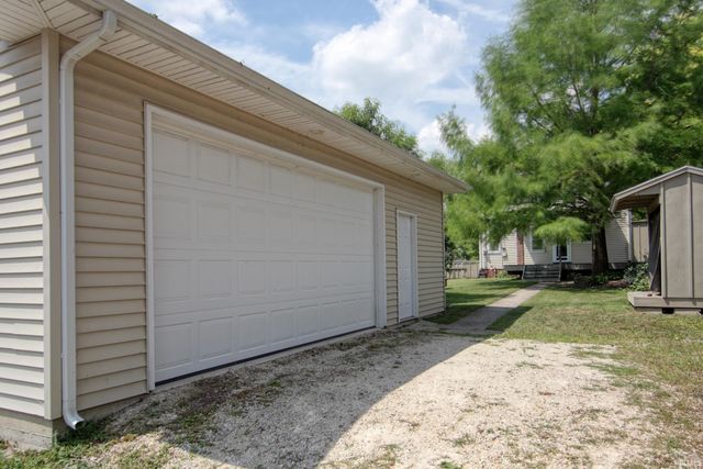 1916 Crescent Avenue, Fort Wayne, IN 46805