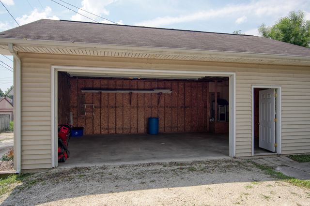 1916 Crescent Avenue, Fort Wayne, IN 46805