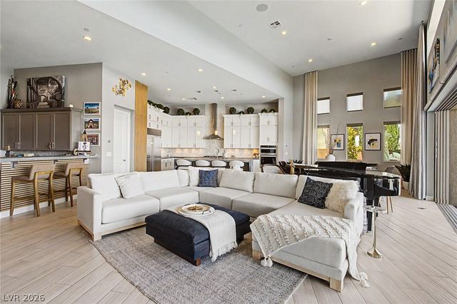 6014 Willow Ridge Court, Las Vegas, NV 89135