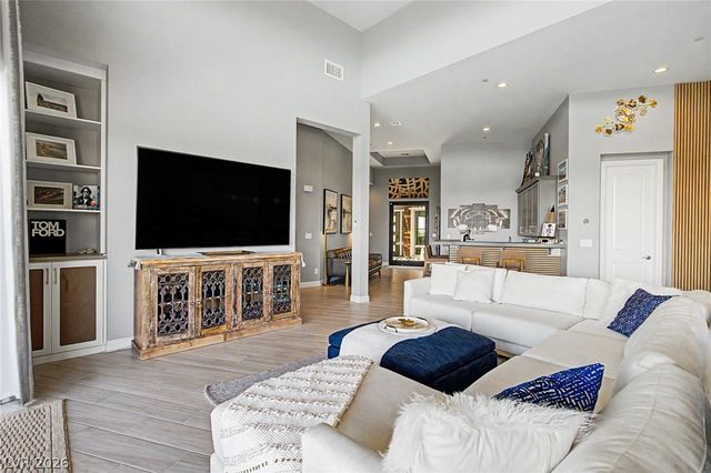 6014 Willow Ridge Court, Las Vegas, NV 89135