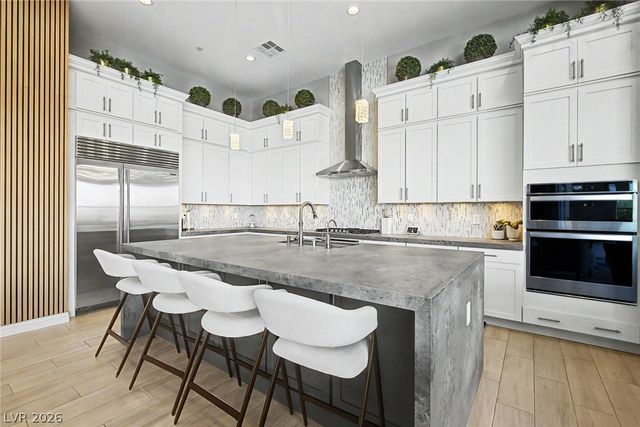 6014 Willow Ridge Court, Las Vegas, NV 89135