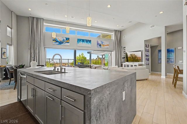 6014 Willow Ridge Court, Las Vegas, NV 89135