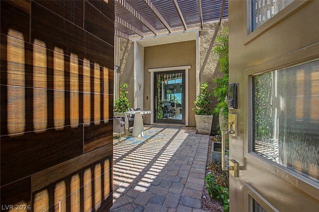 6014 Willow Ridge Court, Las Vegas, NV 89135
