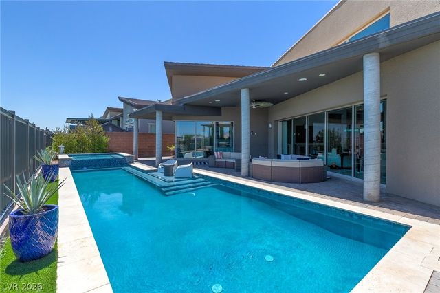 6014 Willow Ridge Court, Las Vegas, NV 89135