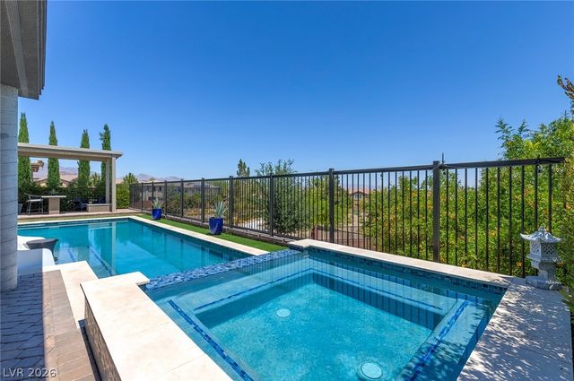 6014 Willow Ridge Court, Las Vegas, NV 89135