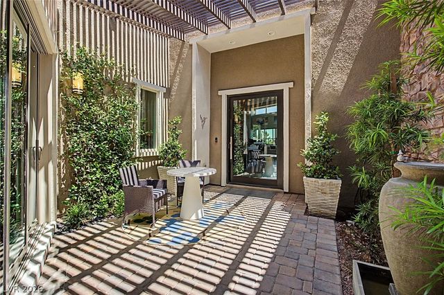 6014 Willow Ridge Court, Las Vegas, NV 89135