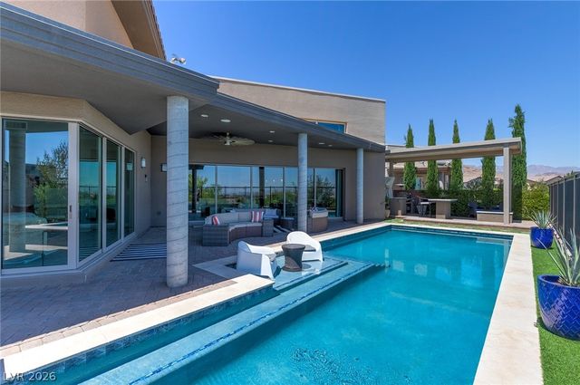 6014 Willow Ridge Court, Las Vegas, NV 89135