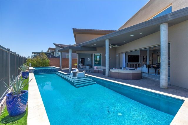 6014 Willow Ridge Court, Las Vegas, NV 89135