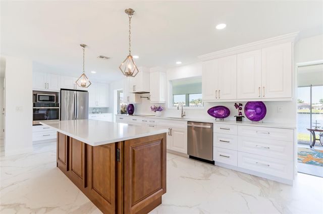 13797 PINECREST DRIVE, Largo, FL 33774