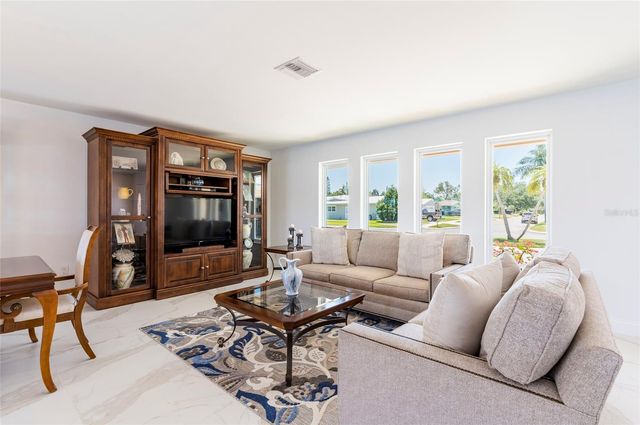 13797 PINECREST DRIVE, Largo, FL 33774