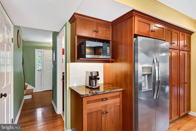 105 LAKEVIEW DR, Coatesville, PA 19320