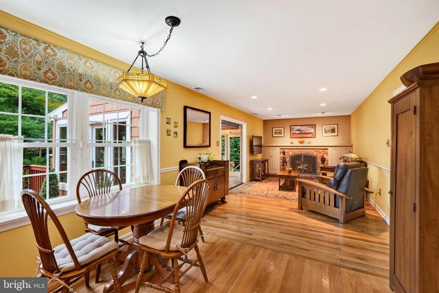 105 LAKEVIEW DR, Coatesville, PA 19320