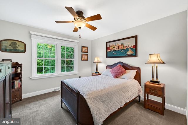 105 LAKEVIEW DR, Coatesville, PA 19320