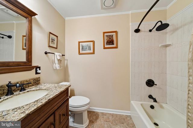 105 LAKEVIEW DR, Coatesville, PA 19320