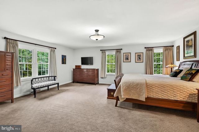105 LAKEVIEW DR, Coatesville, PA 19320