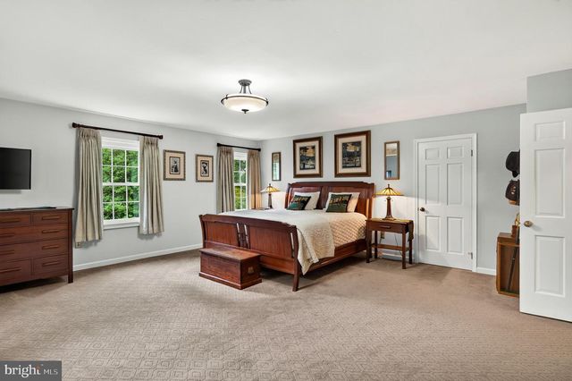 105 LAKEVIEW DR, Coatesville, PA 19320