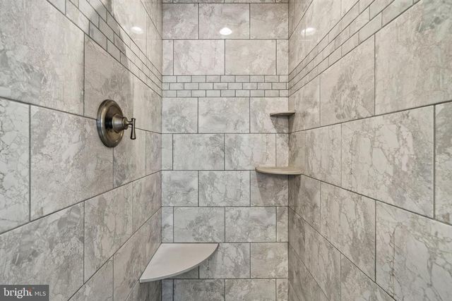 105 LAKEVIEW DR, Coatesville, PA 19320