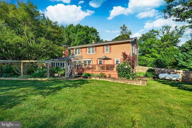 105 LAKEVIEW DR, Coatesville, PA 19320