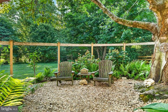 105 LAKEVIEW DR, Coatesville, PA 19320