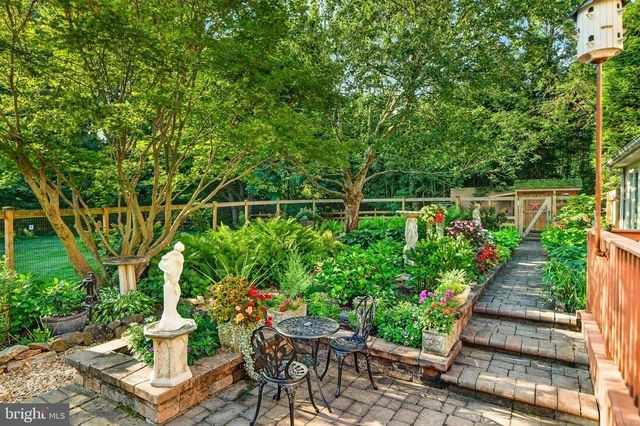 105 LAKEVIEW DR, Coatesville, PA 19320