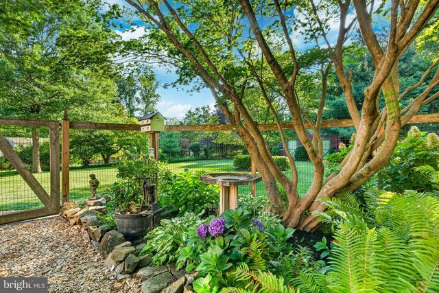 105 LAKEVIEW DR, Coatesville, PA 19320
