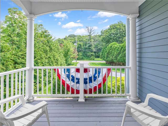 75 Wood Street, Bristol, RI 02809