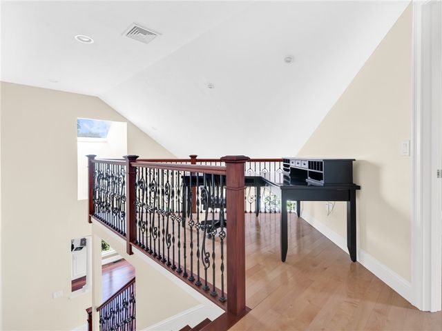 75 Wood Street, Bristol, RI 02809