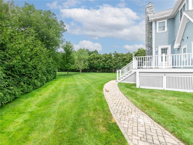 75 Wood Street, Bristol, RI 02809