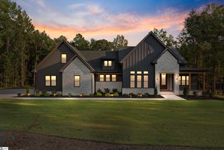 30 Mcgill Road, Taylors, SC 29687