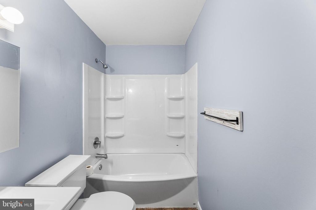 Image 14 of property listing at 107 TREQUASSIN DR, Stevensville, MD 21666