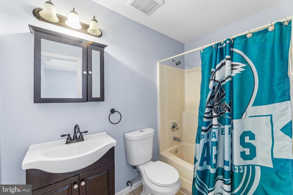 Image 20 of property listing at 107 TREQUASSIN DR, Stevensville, MD 21666