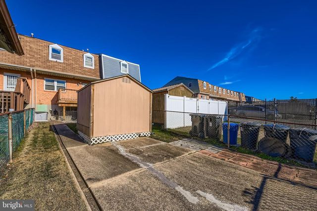 658 KINGSTON RD, Baltimore, MD 21220