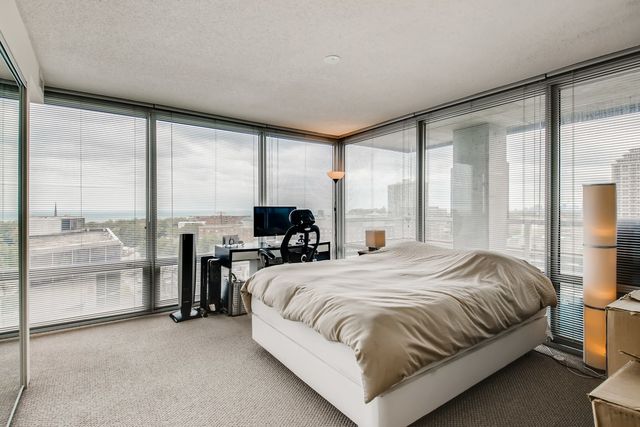 800 ELGIN Road 1421, Evanston, IL 60201