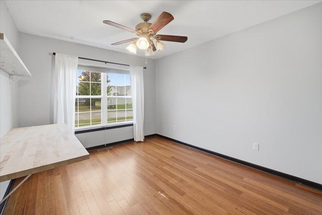 4652 Loren Drive, Cedar Falls, IA 50613