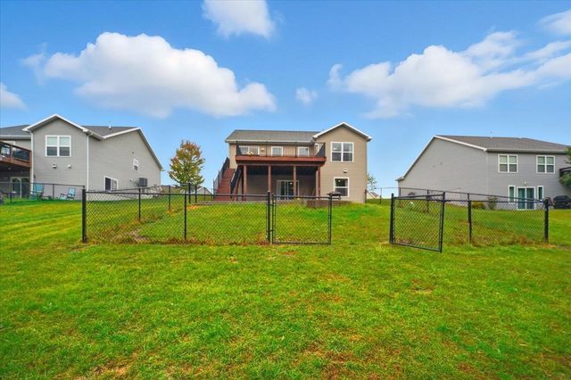 4652 Loren Drive, Cedar Falls, IA 50613