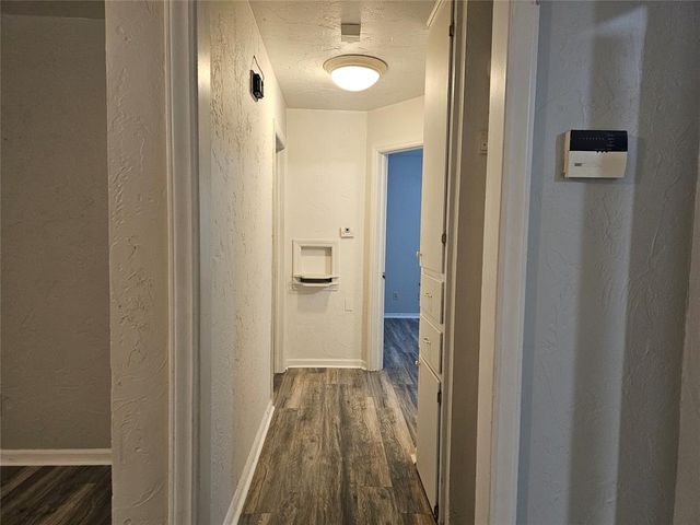 1112 Jet Drive, Midwest City, OK 73110